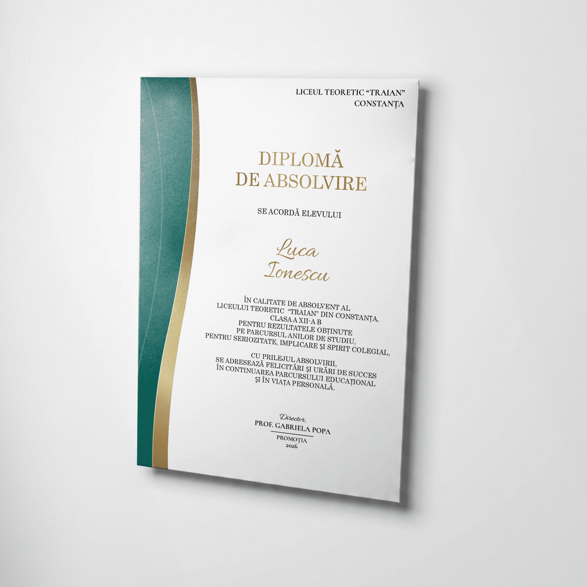 Diplomă de absolvire personalizată, model verde cu accente aurii