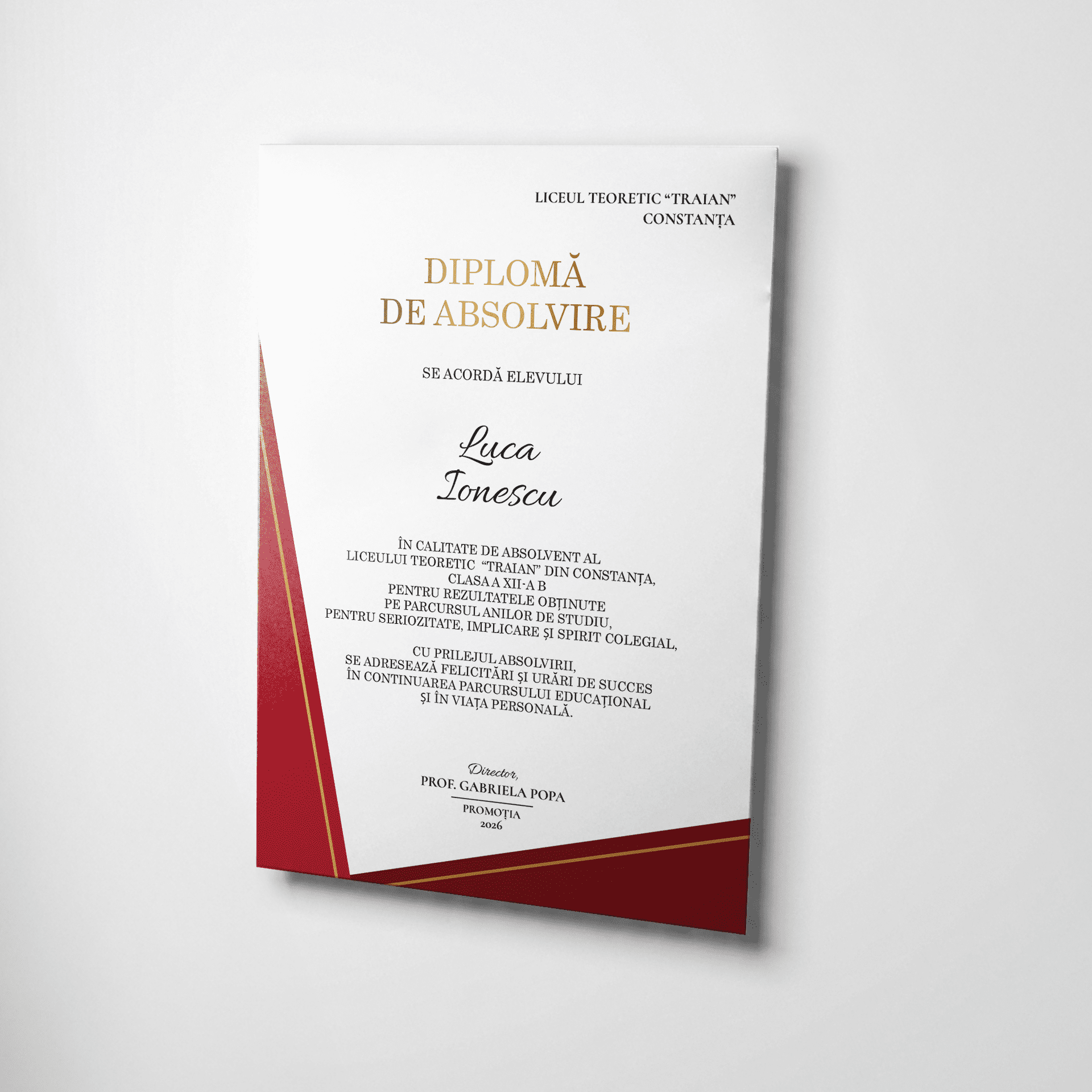 Diplomă de absolvire cu design modern, accente roșii și linii aurii, tipărită pe carton premium