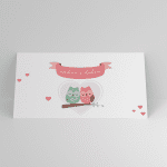 Plic de bani botez cu două bufnițe colorate în inimă și decor cu inimioare, personalizat cu nume